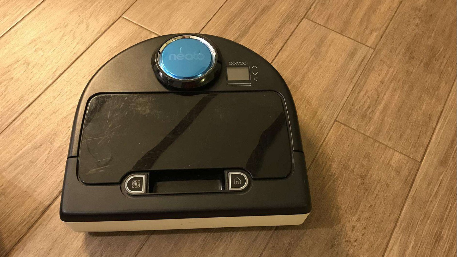 Đánh giá Robot hút bụi Neato Botvac D85: Siêu phẩm mới nhất tại Việt Nam